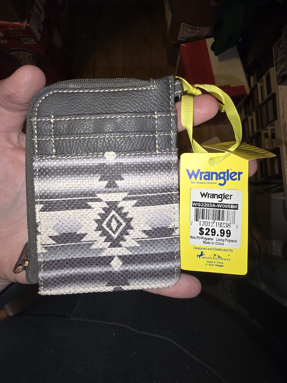 Wrangler Aztec Pattern Zip Wallet in Gray and Cream